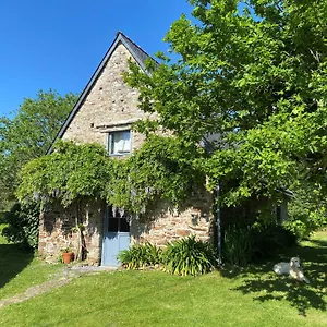 La Glycine Hébergement de vacances Landévant